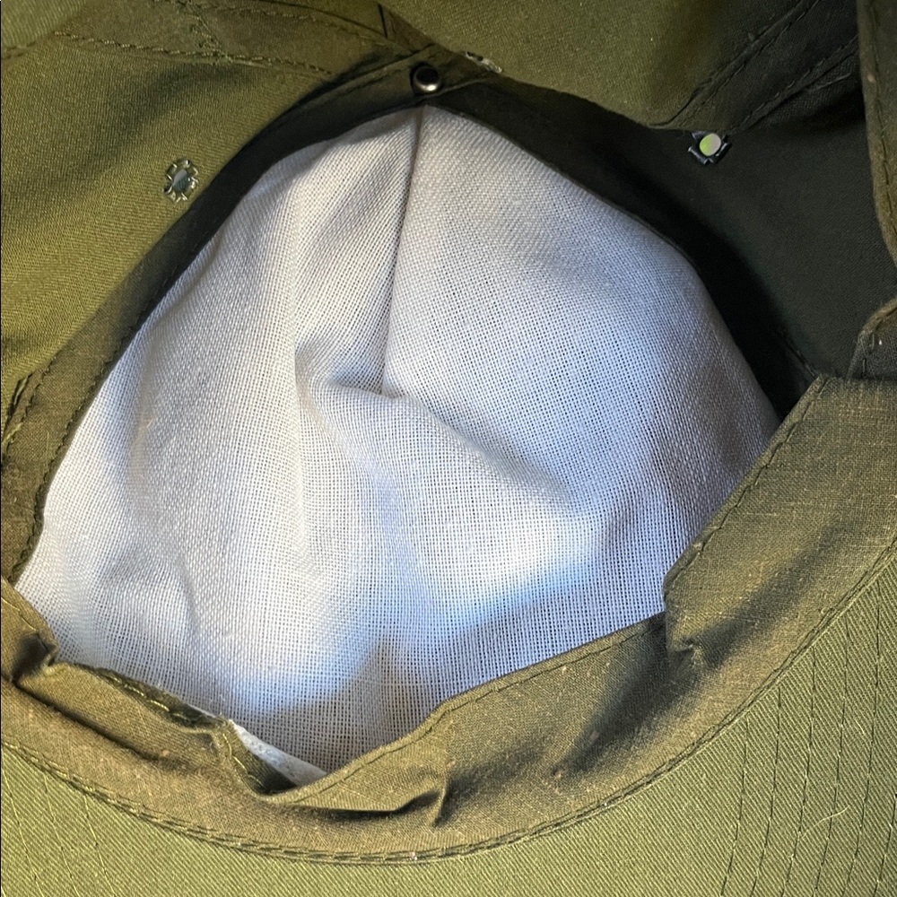 Green Cap - Picture 4 of 5